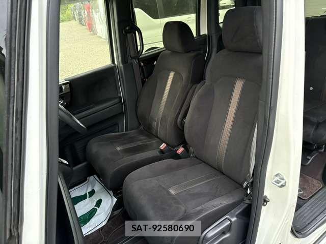 Honda N BOX CUSTOM 2018-02 8850122-7