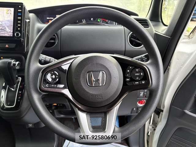Honda N BOX CUSTOM 2018-02 8850122-12