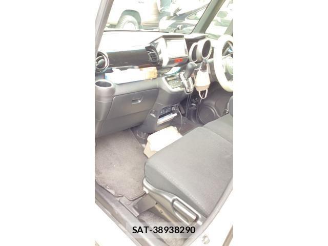 Honda N BOX CUSTOM 2016-09 8850121-21