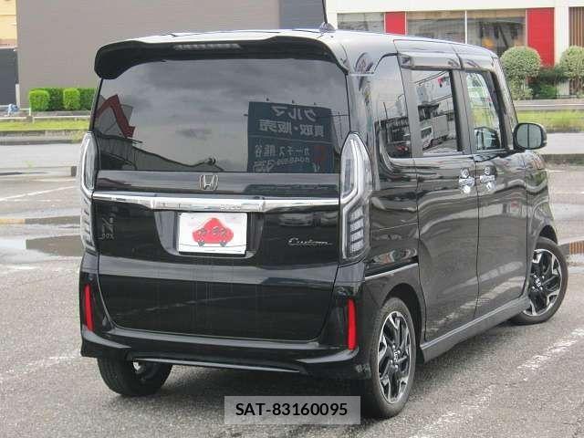 Honda N BOX CUSTOM 2019-01 8850109-2