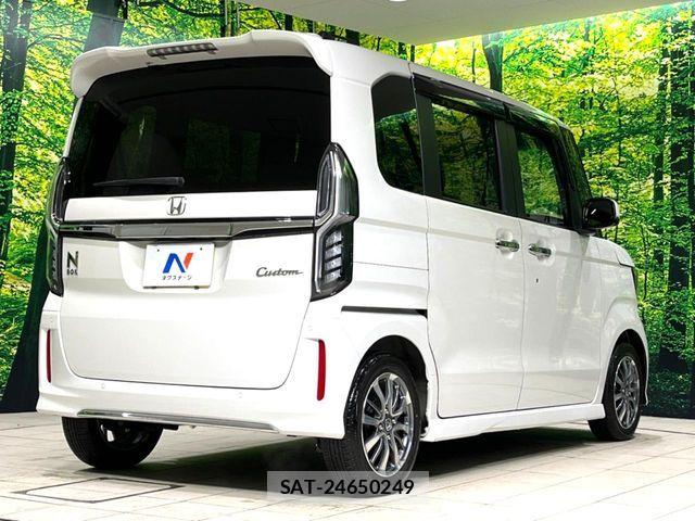 Honda N BOX CUSTOM 2021-11 8849978-17