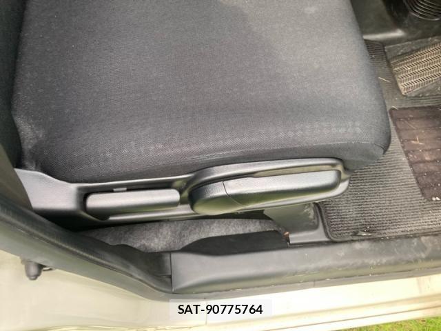 Honda N BOX CUSTOM 2017-02 8850133-10