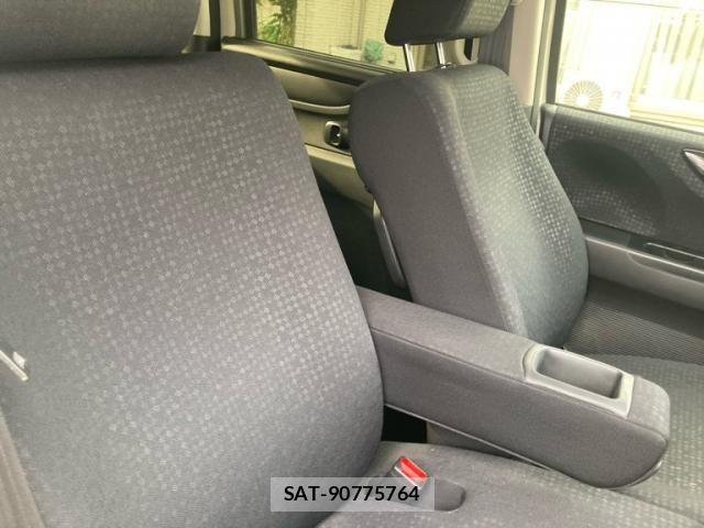 Honda N BOX CUSTOM 2017-02 8850133-11