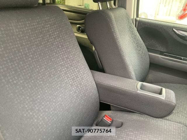 Honda N BOX CUSTOM 2017-02 8850133-12