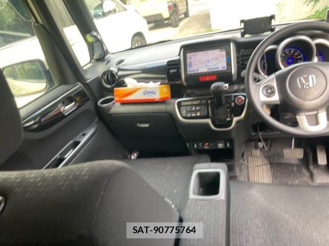 Honda N BOX CUSTOM 2017-02 8850133-14