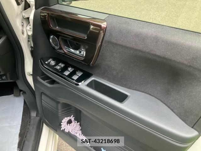 Honda N BOX CUSTOM 2023-10 8850088-12