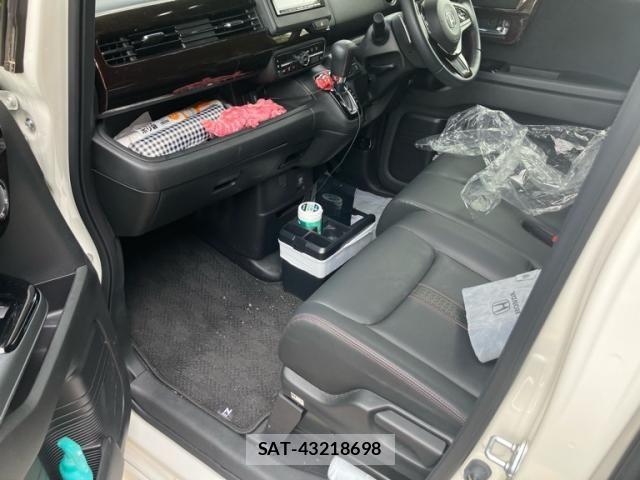 Honda N BOX CUSTOM 2023-10 8850088-19