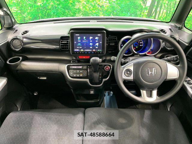 Honda N BOX CUSTOM 2015-08 8871641-1