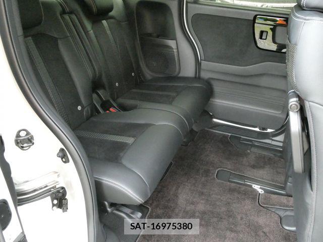 Honda N BOX CUSTOM 2023-08 8871621-13