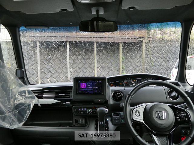 Honda N BOX CUSTOM 2023-08 8871621-1