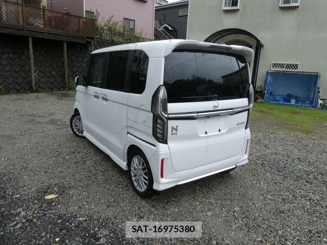 Honda N BOX CUSTOM 2023-08 8871621-2