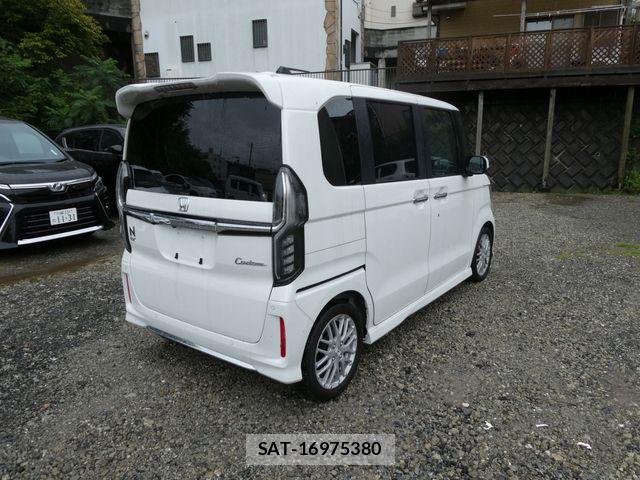 Honda N BOX CUSTOM 2023-08 8871621-4