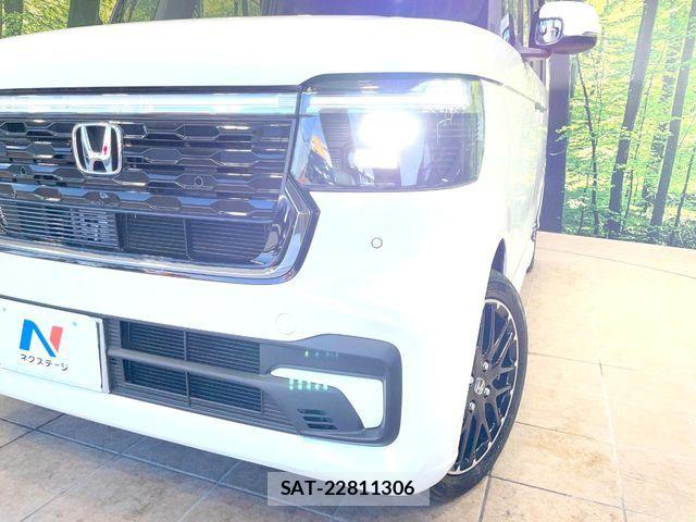 Honda N BOX CUSTOM 2023-10 8871602-11