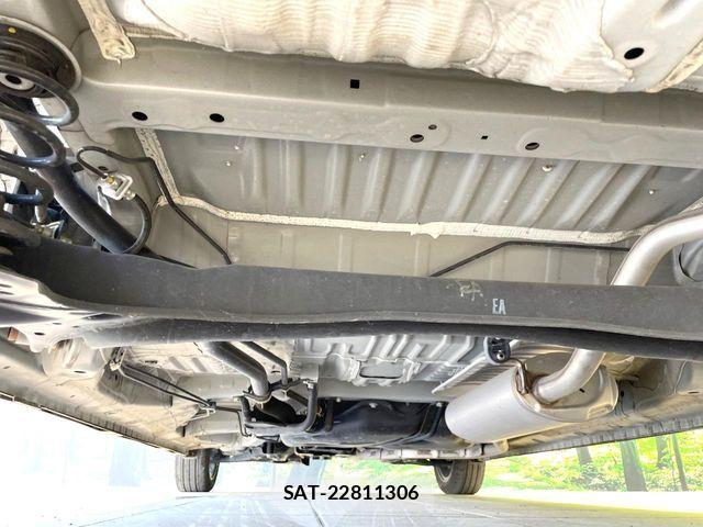 Honda N BOX CUSTOM 2023-10 8871602-18