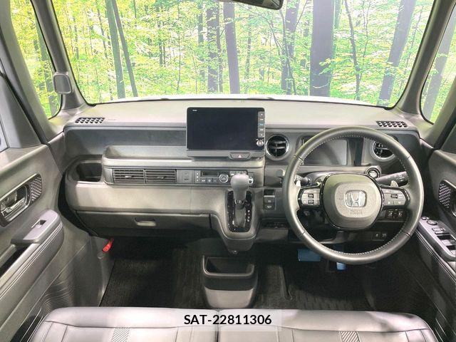 Honda N BOX CUSTOM 2023-10 8871602-1