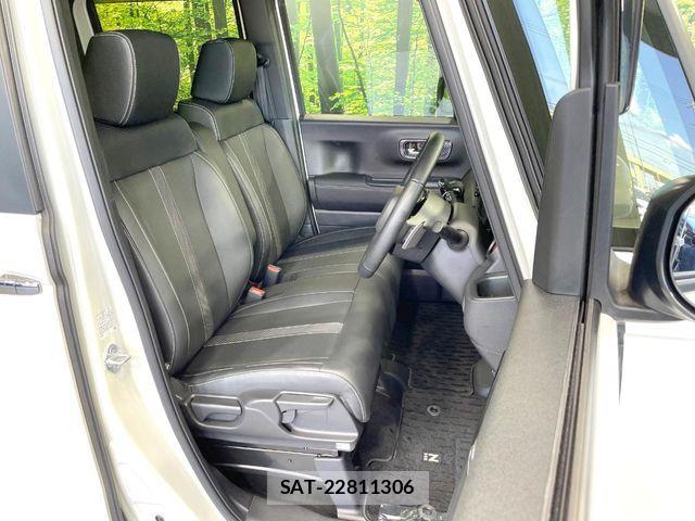 Honda N BOX CUSTOM 2023-10 8871602-7