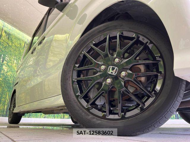 Honda N BOX CUSTOM 2022-01 8871612-12