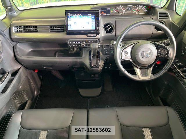 Honda N BOX CUSTOM 2022-01 8871612-1
