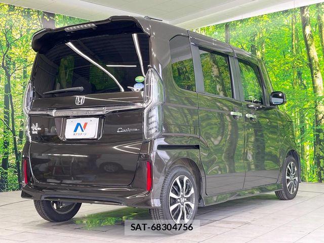 Honda N BOX CUSTOM 2019-03 8871625-16