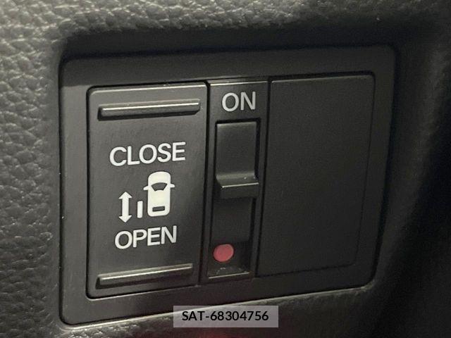 Honda N BOX CUSTOM 2019-03 8871625-6