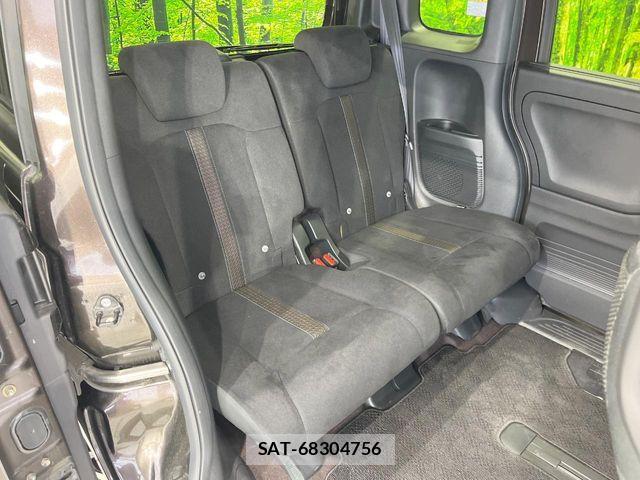Honda N BOX CUSTOM 2019-03 8871625-8
