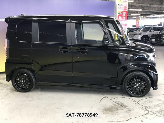 Honda N BOX CUSTOM 2022-10 8871608-1