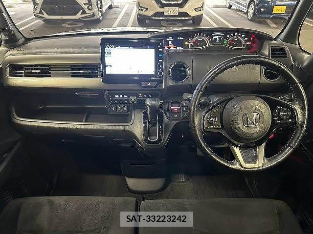Honda N BOX CUSTOM 2022-03 8871617-1