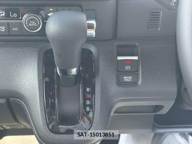 Honda N BOX CUSTOM 2026-07 8871605-18