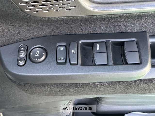 Honda N BOX CUSTOM 2026-06 8871607-15