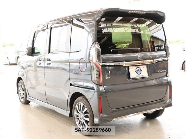 Honda N BOX CUSTOM 2023-05 8871624-25