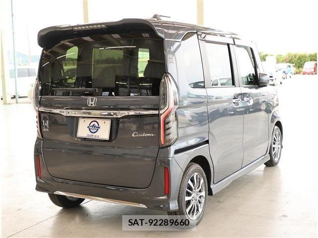 Honda N BOX CUSTOM 2023-05 8871624-5