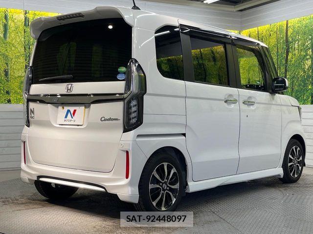 Honda N BOX CUSTOM 2018-06 8871636-16