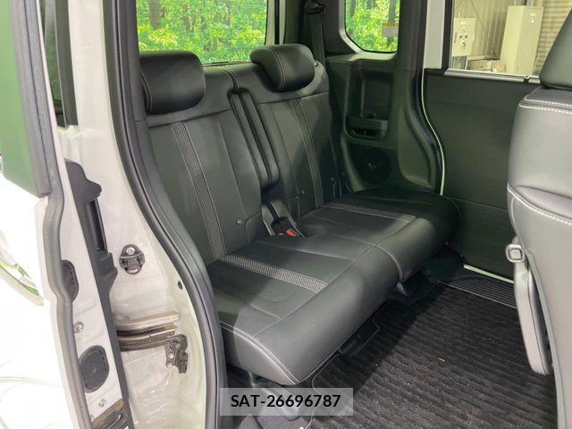 Honda N BOX CUSTOM 2023-10 8871603-8