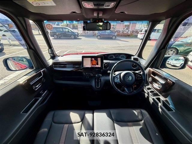 Honda N BOX CUSTOM 2021-11 8871618-1