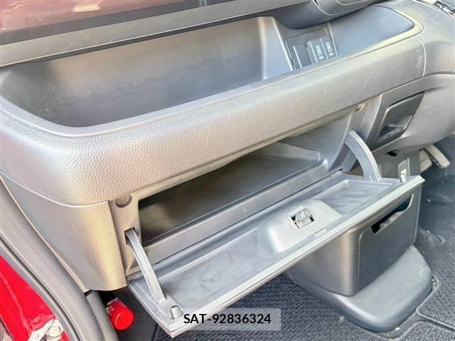 Honda N BOX CUSTOM 2021-11 8871618-28