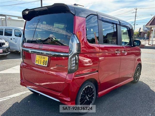 Honda N BOX CUSTOM 2021-11 8871618-2