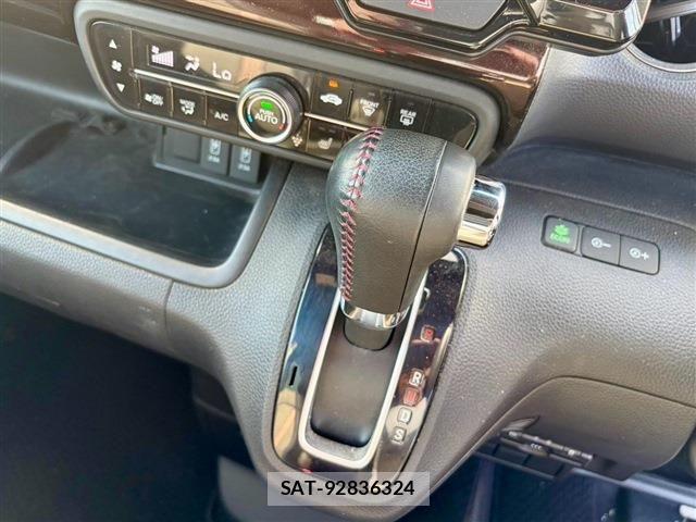Honda N BOX CUSTOM 2021-11 8871618-7