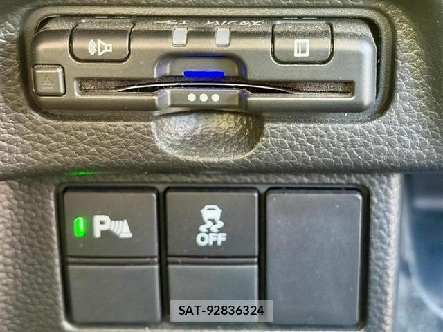 Honda N BOX CUSTOM 2021-11 8871618-8