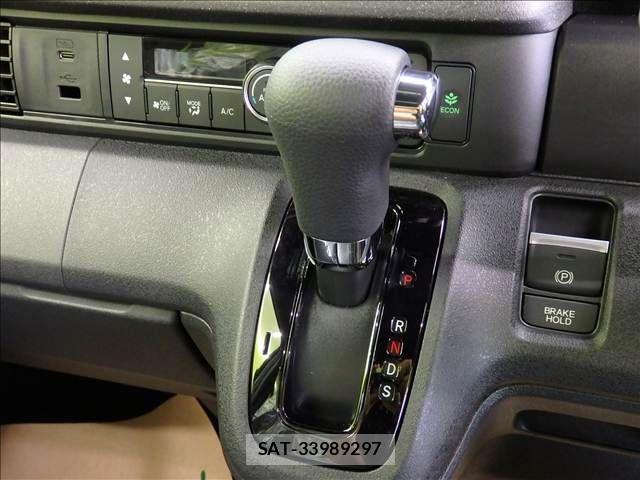 Honda N BOX CUSTOM 2026-07 8881084-8