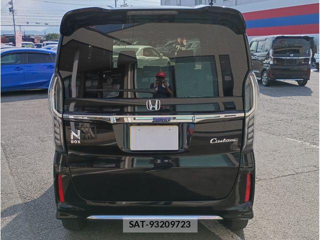 Honda N BOX CUSTOM 2022-09 8881139-5