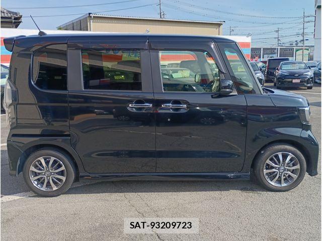 Honda N BOX CUSTOM 2022-09 8881139-7