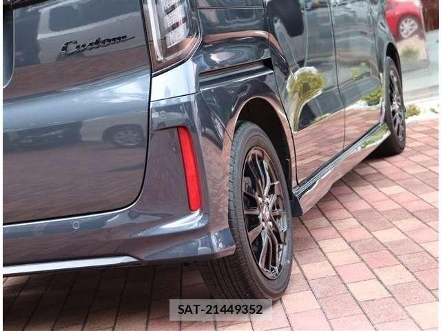 Honda N BOX CUSTOM 2023-01 8881086-25
