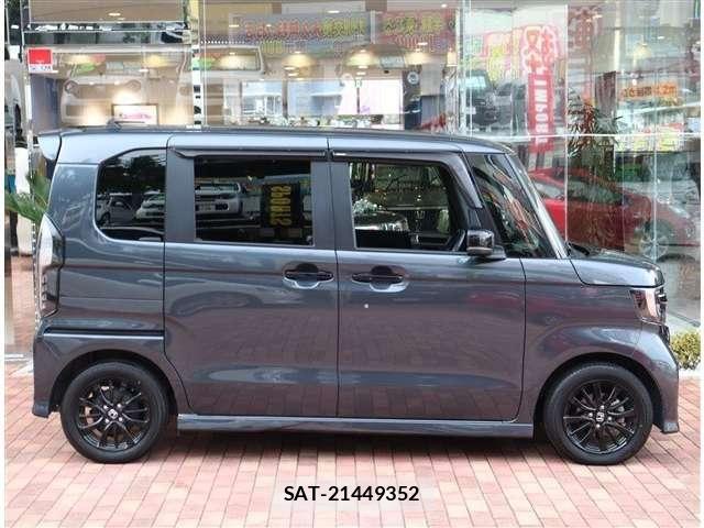 Honda N BOX CUSTOM 2023-01 8881086-3