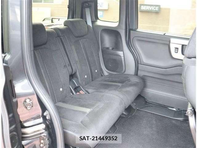 Honda N BOX CUSTOM 2023-01 8881086-5