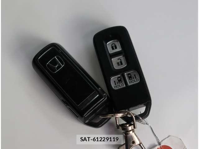 Honda N BOX CUSTOM 2019-08 8881136-16