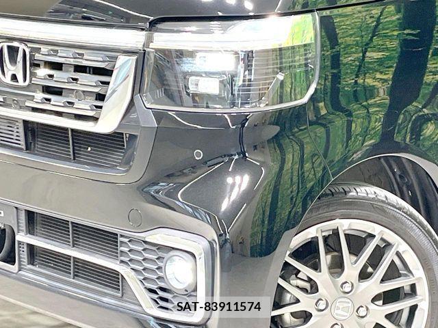 Honda N BOX CUSTOM 2023-10 8881089-11