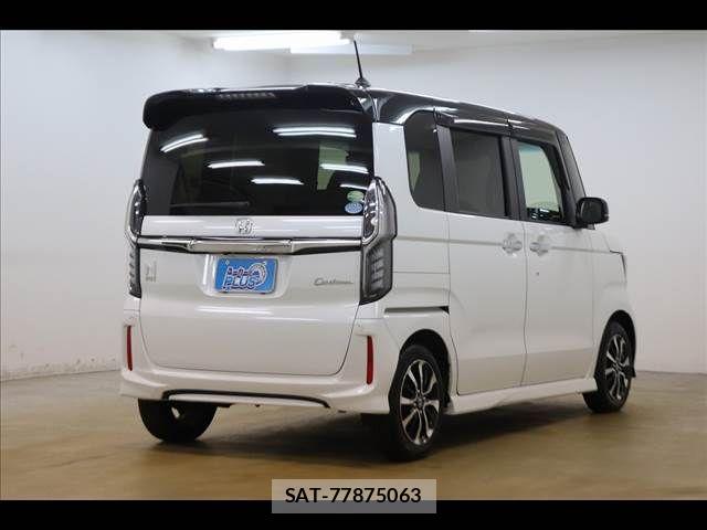 Honda N BOX CUSTOM 2019-06 8881142-18