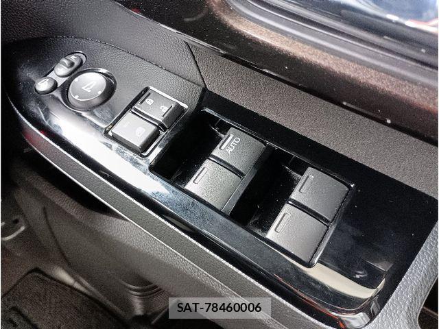 Honda N BOX CUSTOM 2020-06 8881144-22
