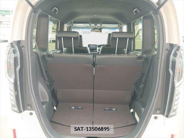 Honda N BOX CUSTOM 2019-09 8881120-11