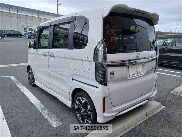 Honda N BOX CUSTOM 2019-09 8881120-18